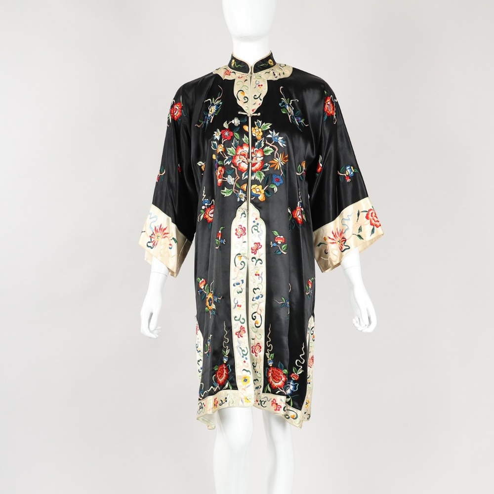 Vintage Chinese Floral Embroid Silk Robe Sz S/M